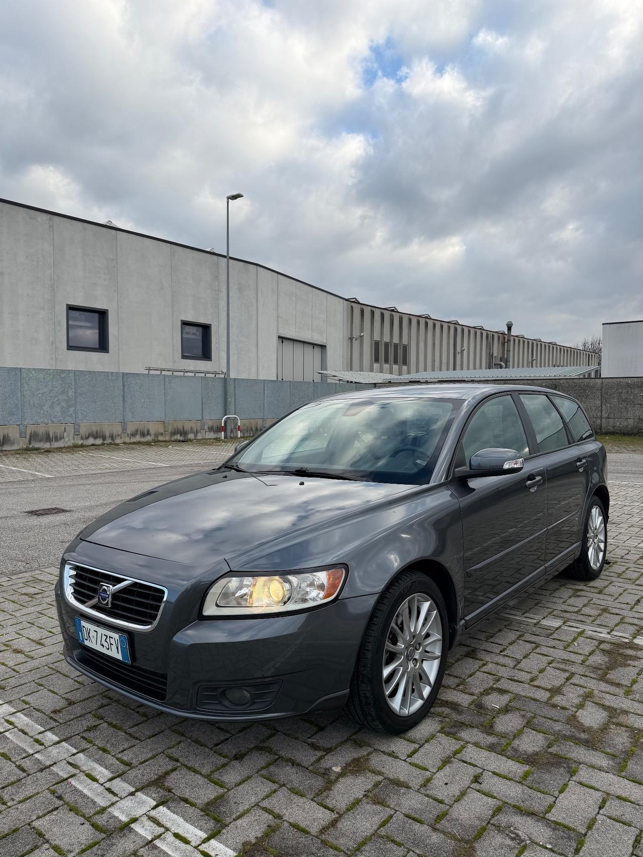 Volvo V50 2.0 D cat Summum