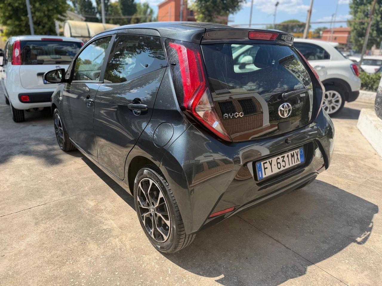 Toyota Aygo 1.0 benzina AUTOMATICA