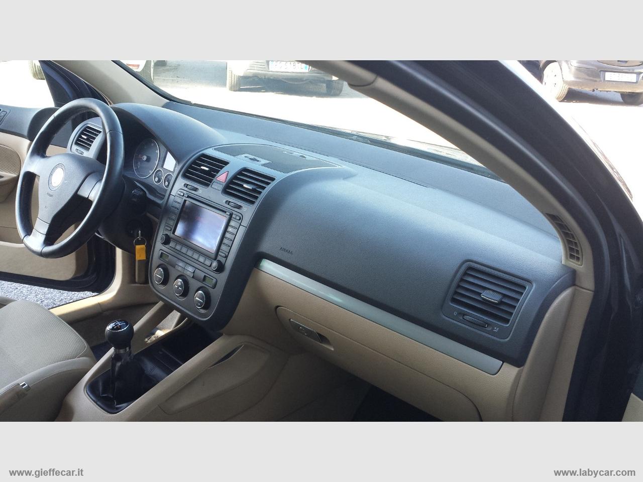 VOLKSWAGEN Golf 2.0 16V TDI 5p. Sportline