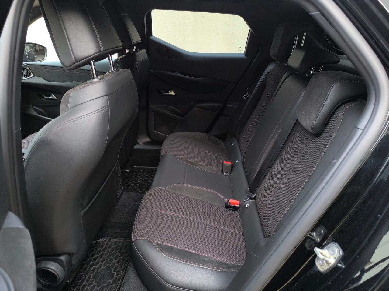 Ds DS3 3 Crossback PureTech 155 aut. Performance Line