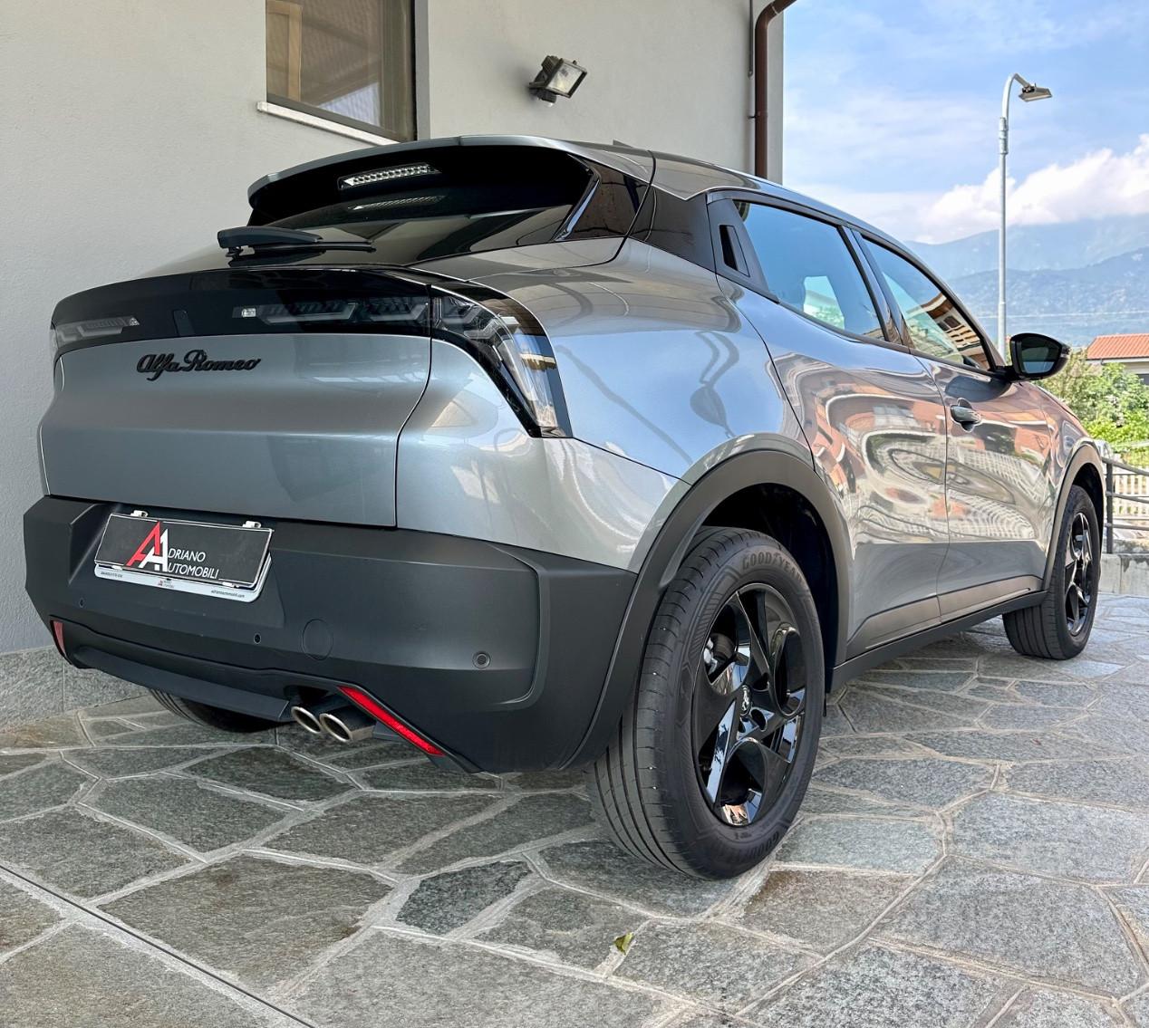 Alfa Romeo Junior 1.2 ibrida 145cv edct6
