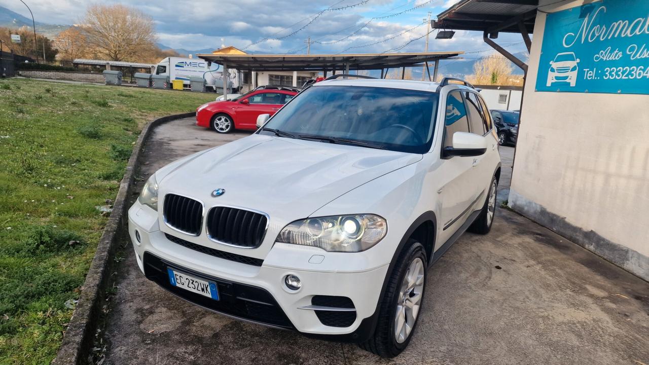 BMW X5 xDrive30d Futura - 2011