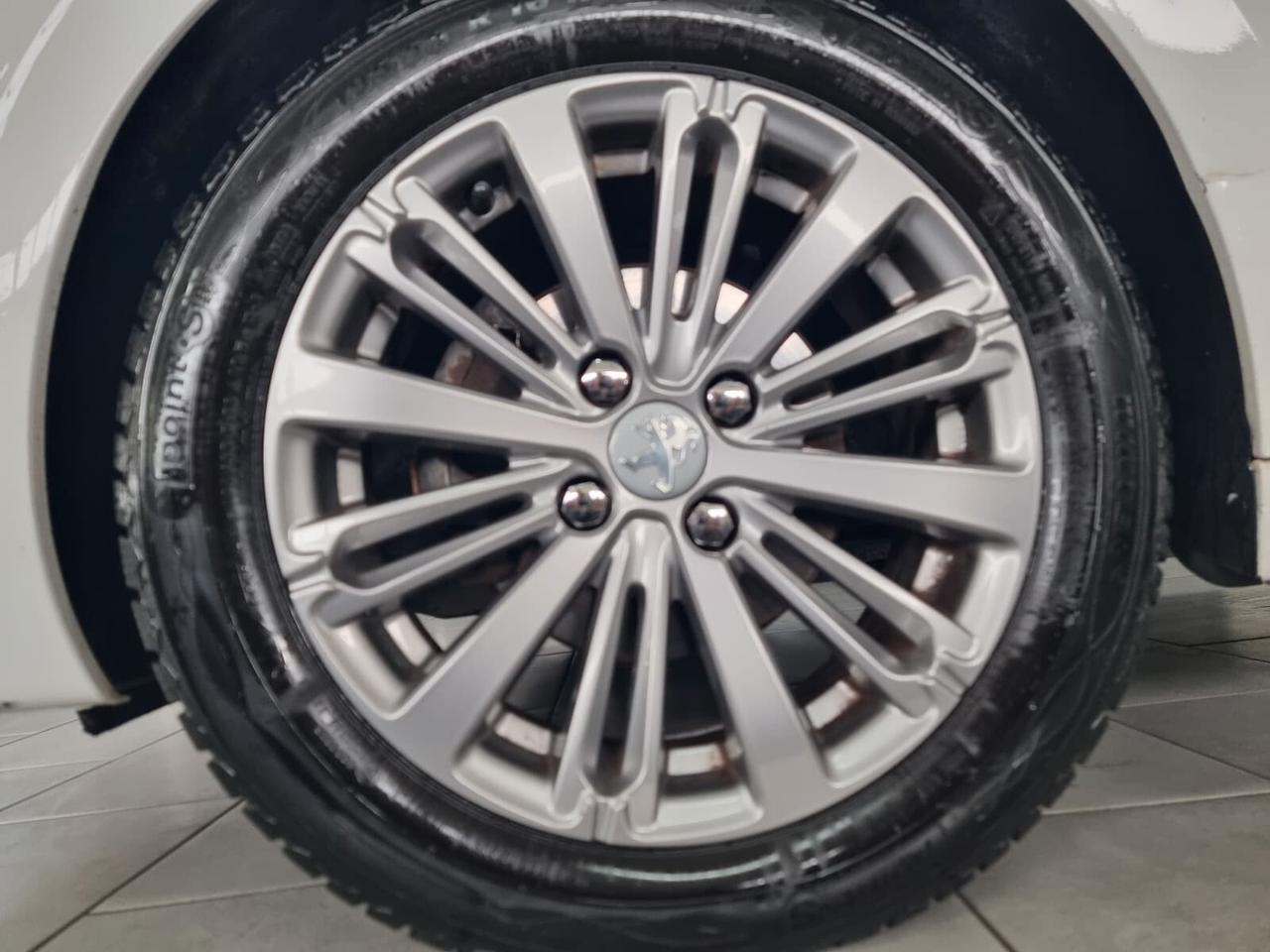 Peugeot 208 GPL Allure 5p. NEOPATENTATI