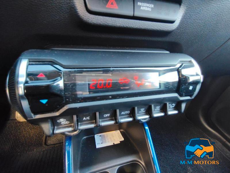 Suzuki Ignis 1.2h Top 2wd cvt