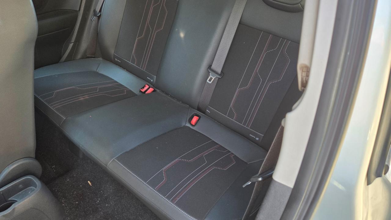Opel Corsa 1.2 3 porte