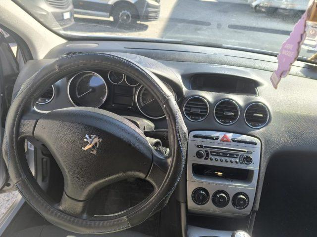 PEUGEOT 308 1.6 HDi 90CV 5p. adatta a NEOPATENTATI