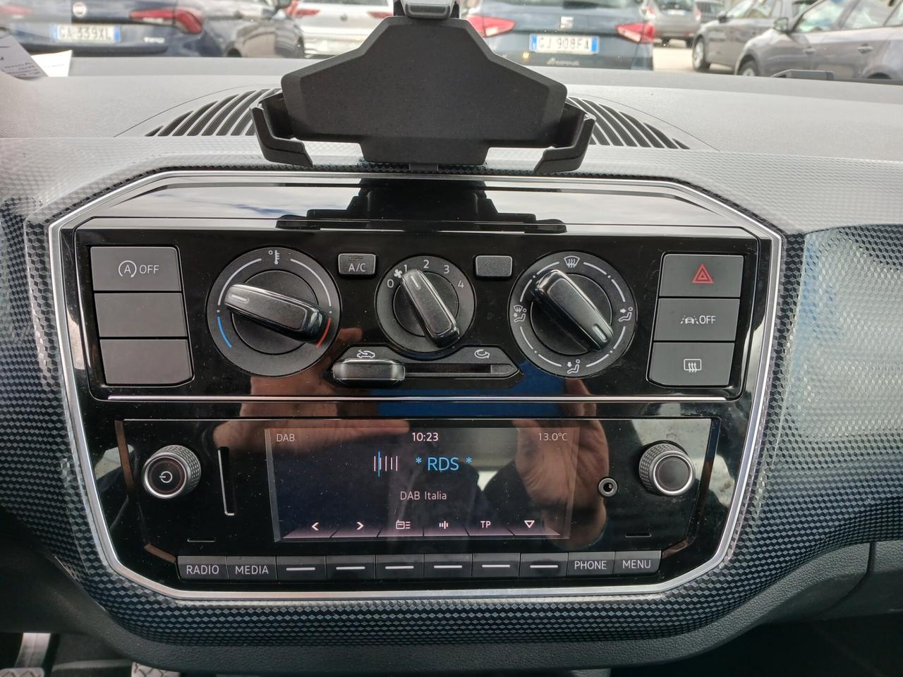 Volkswagen up! 1.0 5P BENZINA 2022 MOVE
