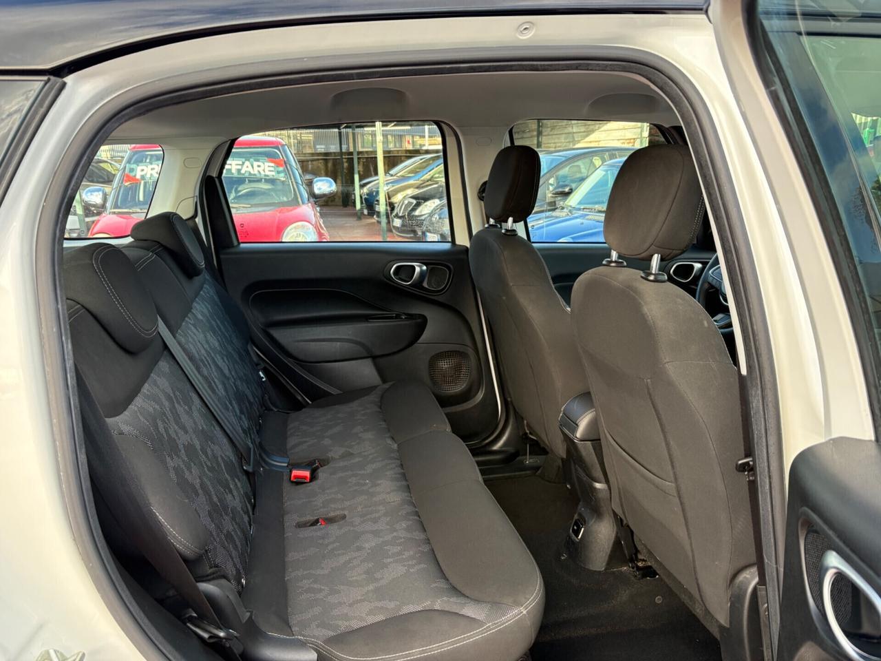 Fiat 500L ......1.6.0.0. Multijet 95 CV Cross