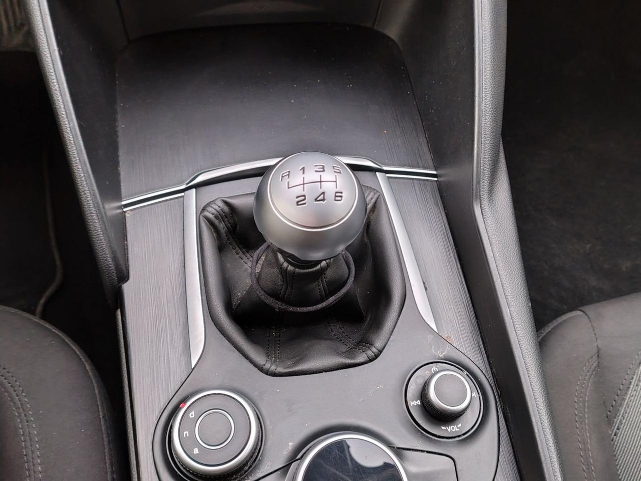 Alfa Romeo Giulia Business 2.2 JTD ECO #8713