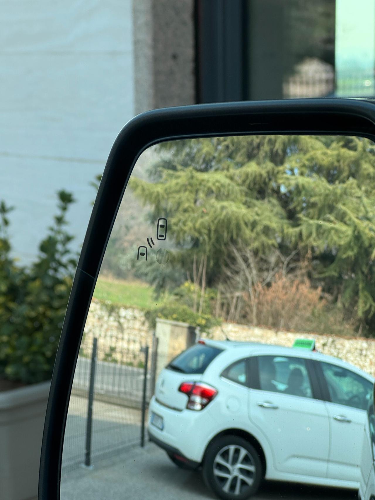 Ford Transit Custom 300 2.0 TDCi 130 PC Furgone Titanium