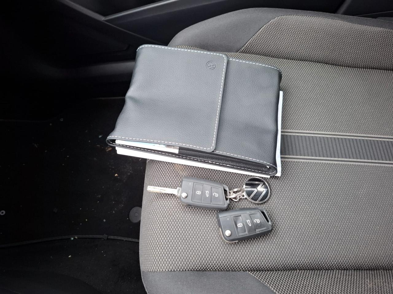 Volkswagen T-Roc 1.5 TSI - SINISTRATO