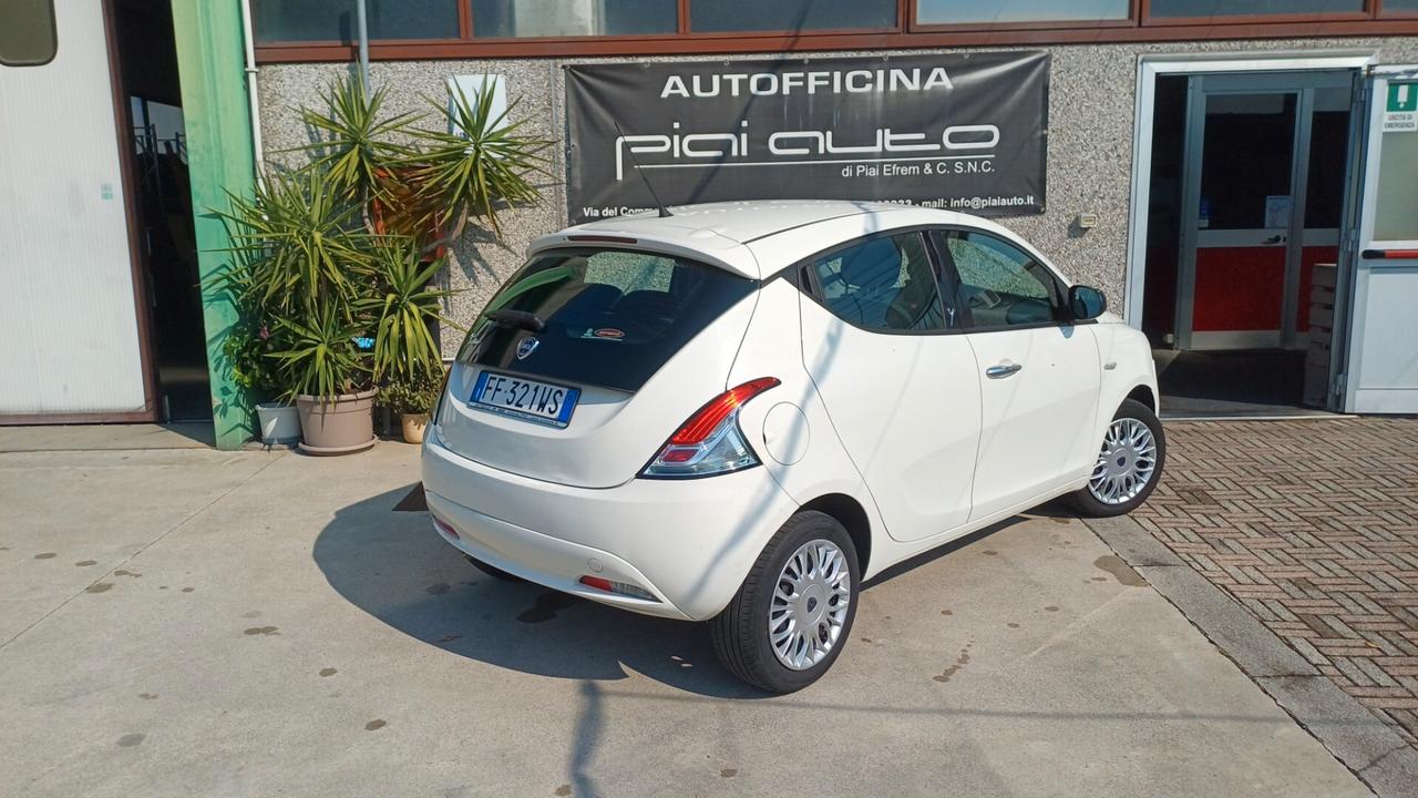 Lancia Ypsilon 1.2 69 CV 5 posti Silver Unica Proprietaria