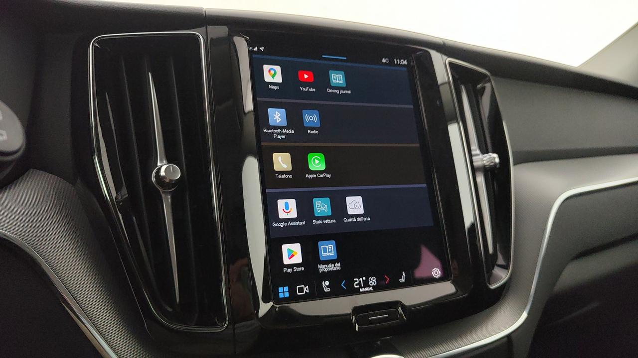 VOLVO XC60 2.0 b4 Plus Dark auto
