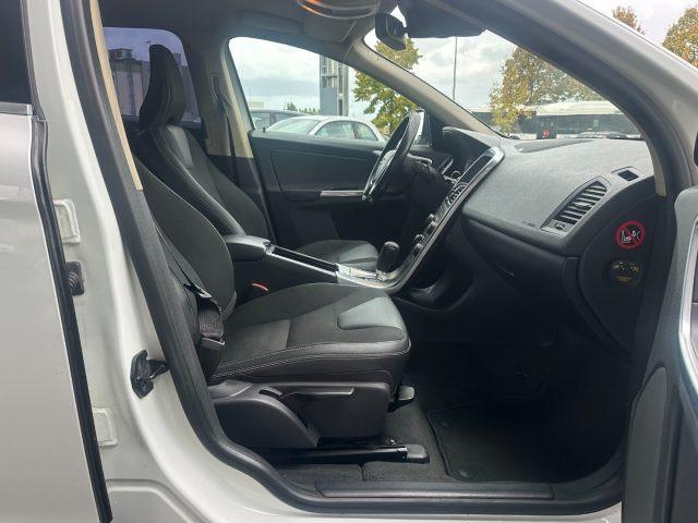 VOLVO XC60 D3 AWD Geartronic Momentum
