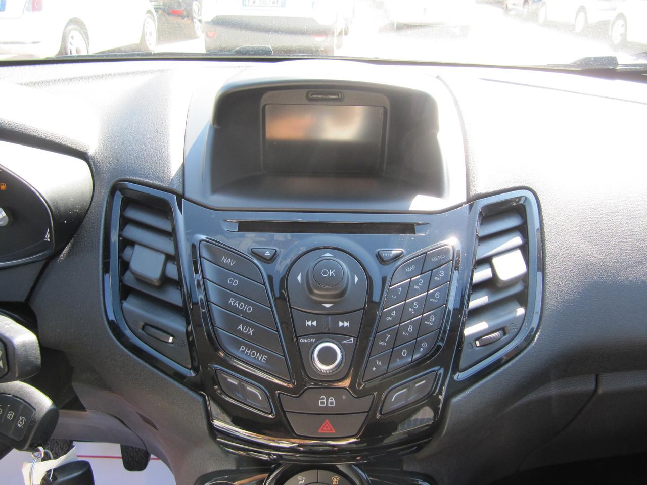 Ford Fiesta 1.5 TDCi 75CV 5 porte Titanium - 2014