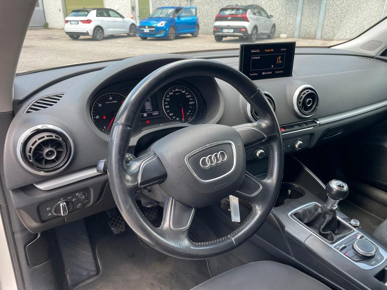 Audi A3 SPB 1.6 TDI ultra Attraction