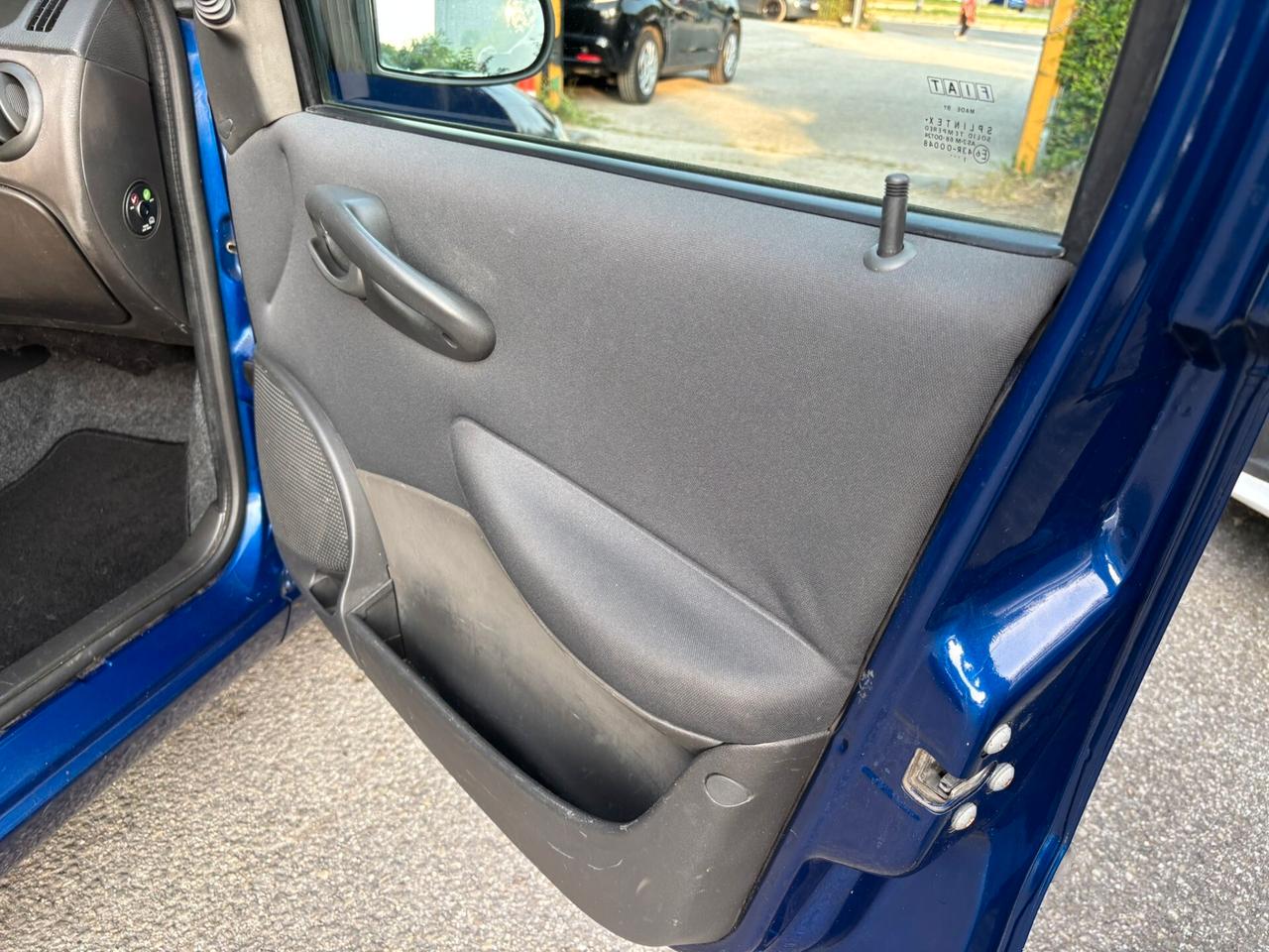 Fiat Punto Classic 1.2 5 porte Natural Power OK Neopatentati