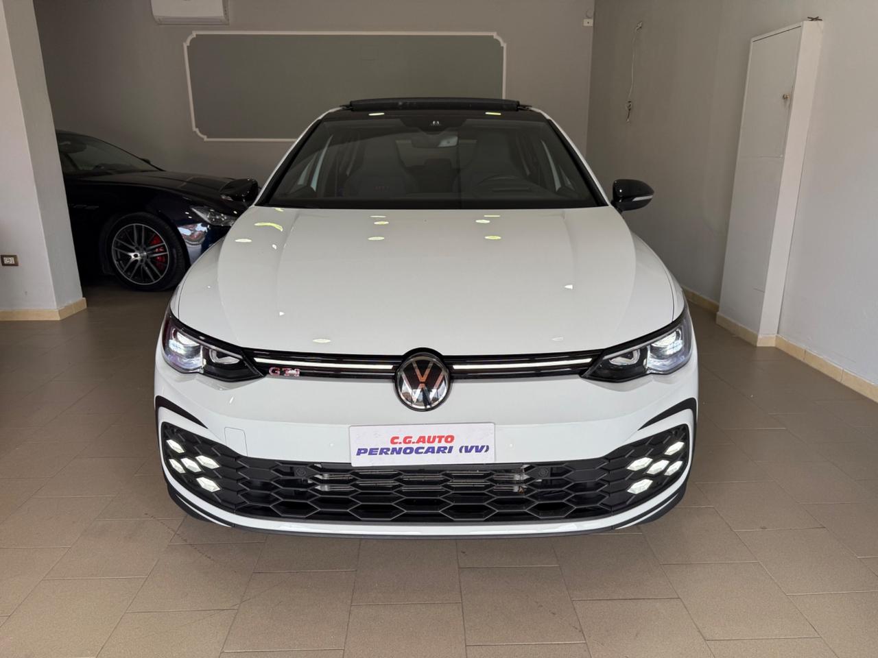 Volkswagen Golf GTI Golf 2.0 TSI GTI DSG