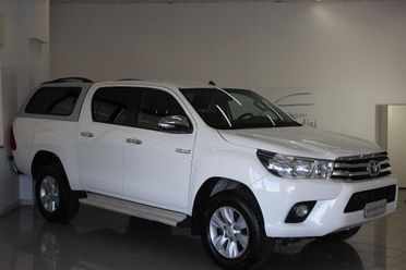 TOYOTA - HILUX 2,4 D-4D DOUBLE CAB LOUNGE 4WD