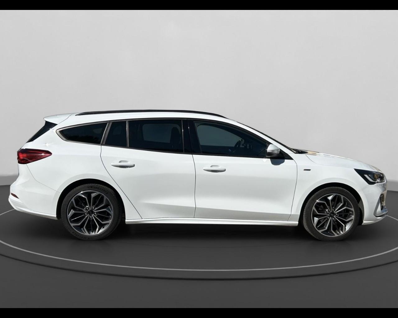 FORD Focus V 2022 SW - Focus SW 1.0t ecoboost h ST-Line X 125cv