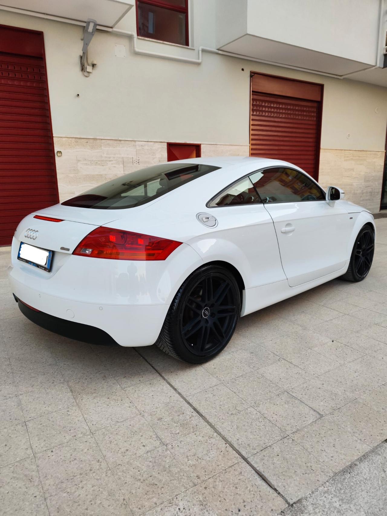 Audi TT 2.0 TFSI BENZINA 200 cv