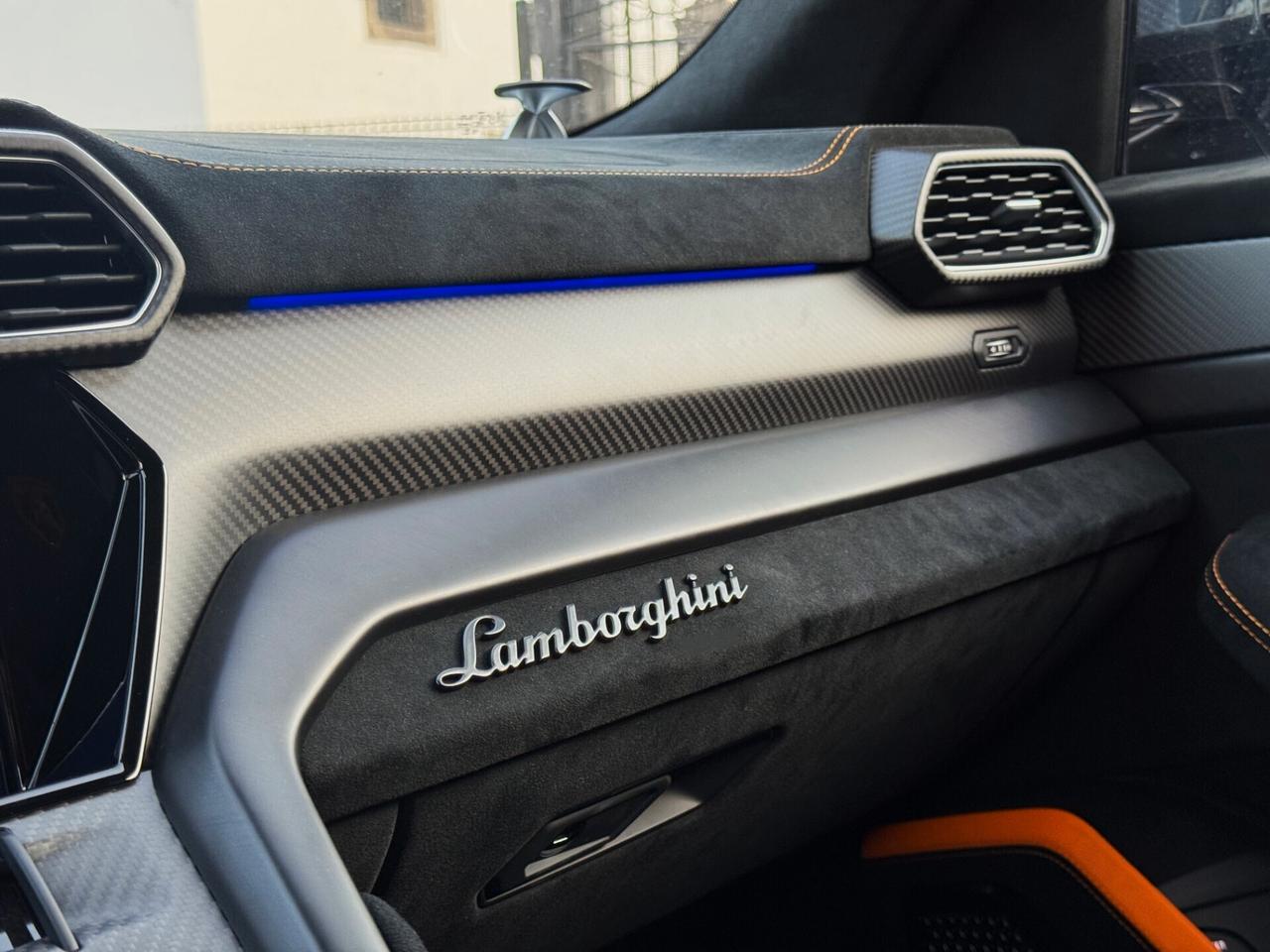 Lamborghini Urus 4.0 V8 Performante 666CV CARBONIO