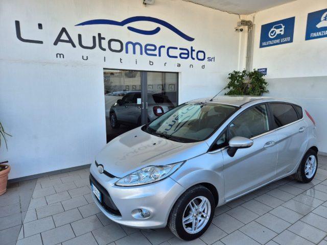 FORD Fiesta + 1.4 TDCi 68CV 5 porte