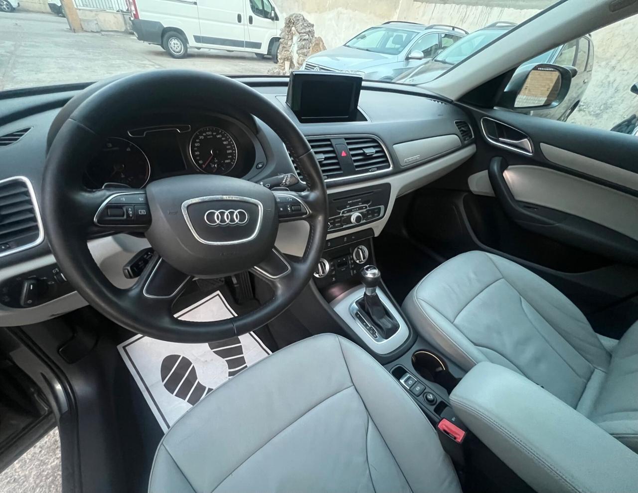 Audi Q3 2.0 TDI quattro Stronic TETTO GARANZIA