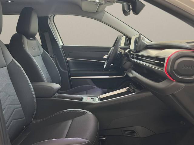 JEEP Avenger 1.2 Turbo MHEV Summit