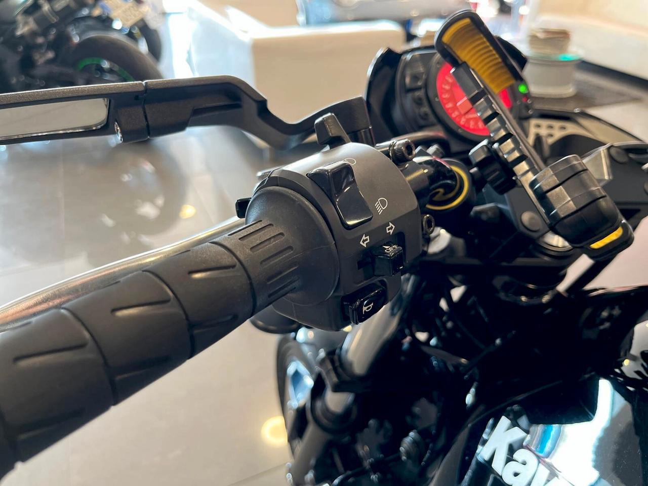 Kawasaki ZR 750