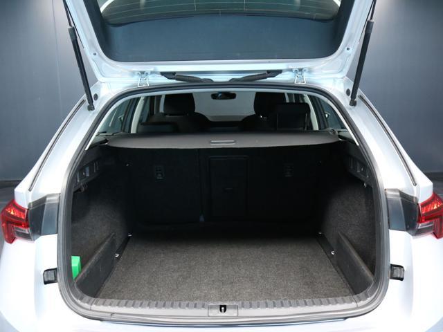 SKODA Octavia 2.0 TDI 116CV DSG Wagon Executive