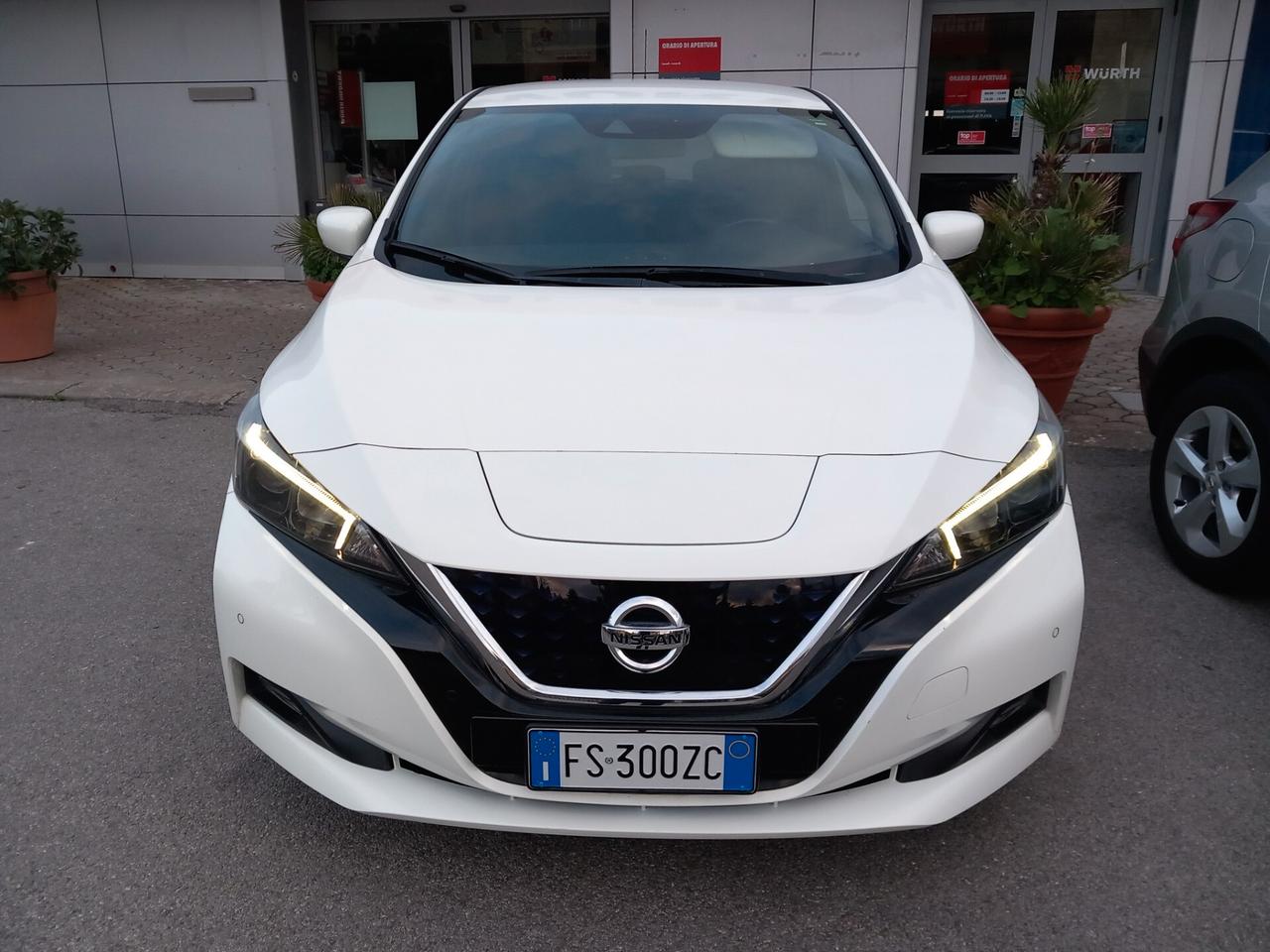 Nissan Leaf N-Connecta 40kw