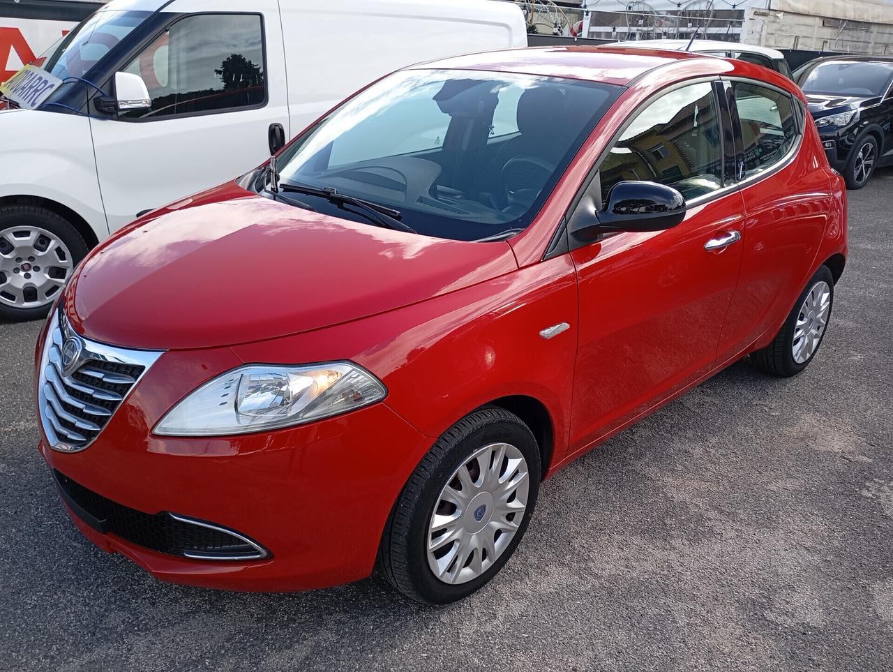 Lancia Ypsilon 5P 0.9 TwinAir 85CV Gold Aut.