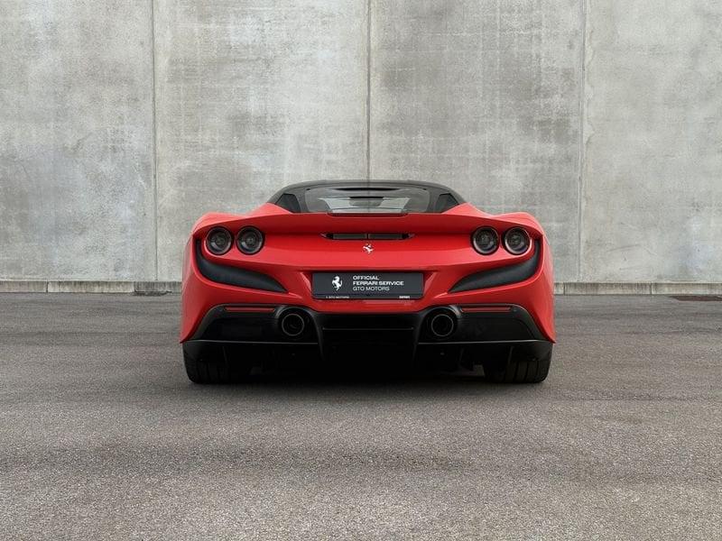 Ferrari F8 Tributo F8 Tributo - sollevatore - volante Led