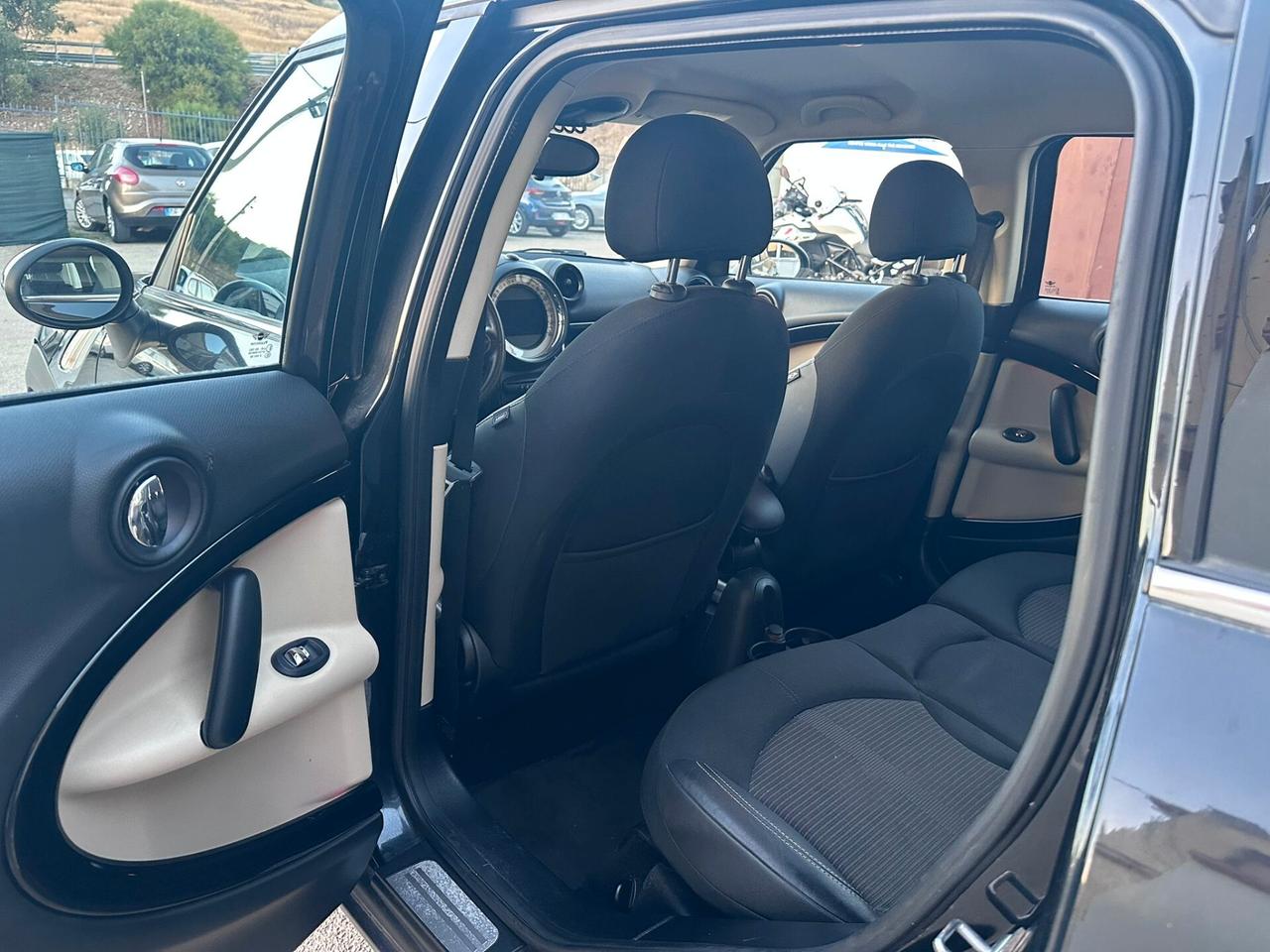 Mini Cooper Countryman 2.0 D Automatica
