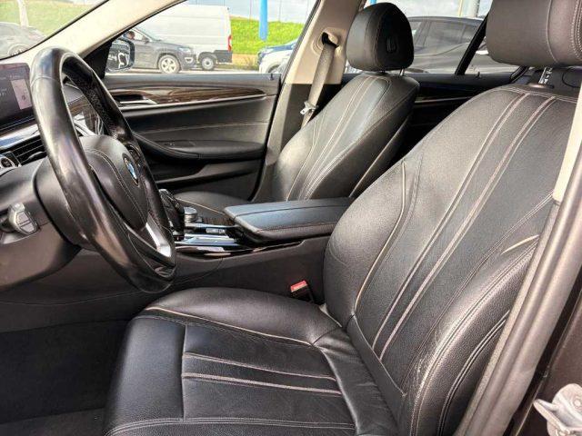 BMW 525 Serie 5(G30/31/F90) - d Touring Luxury