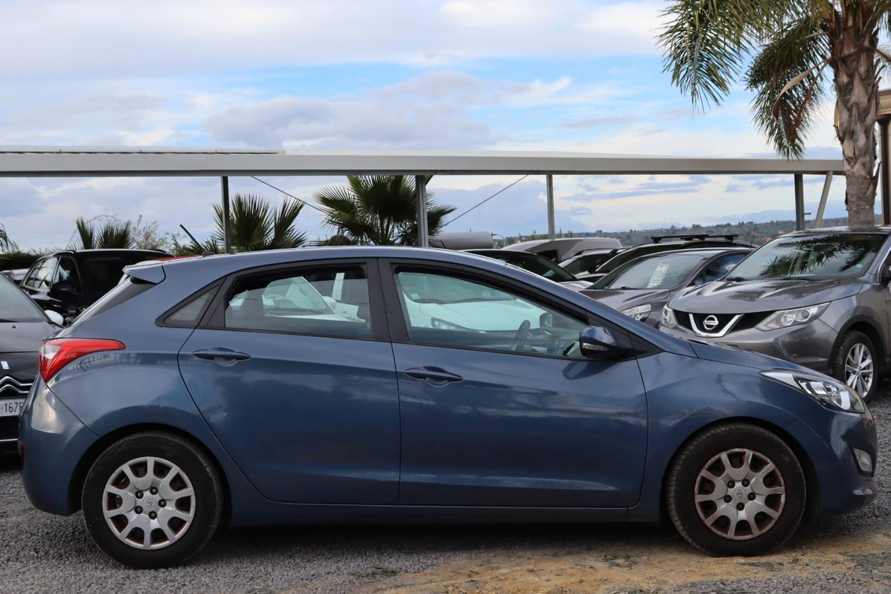 Hyundai i30 1.6 CRDi 5p. Comfort A/T