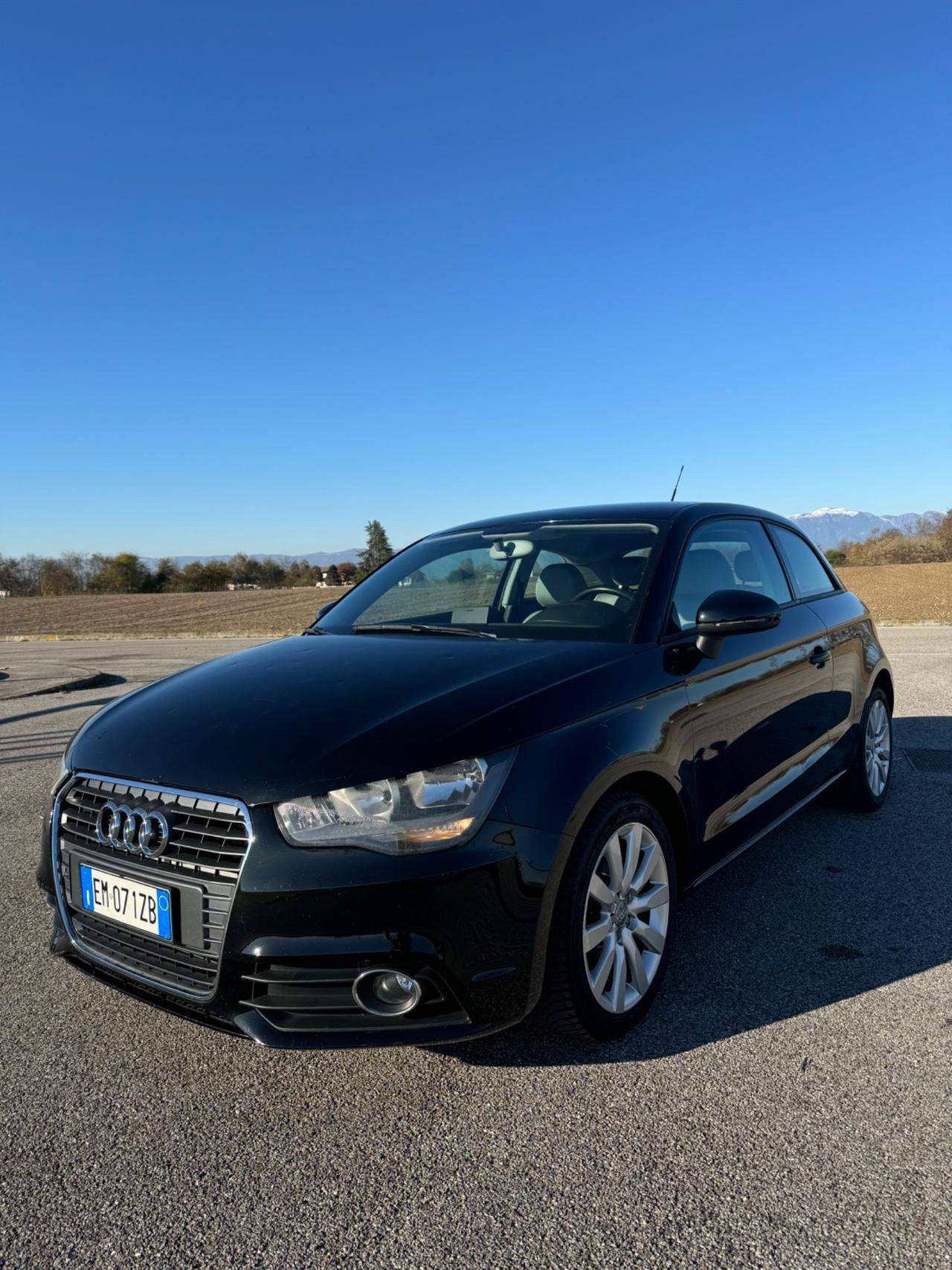 Audi A1 SPB 1.6 TDI 105 CV Ambition