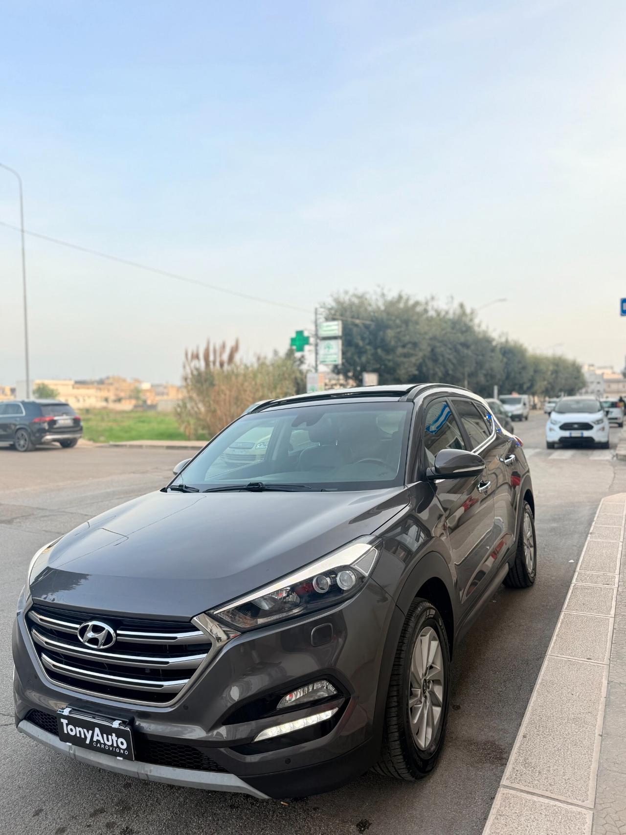 Hyundai Tucson 1.7 CRDi XPossibleTETTO APRIBILE,TELECAMERA,NAVI,ANDROID AUTO,BLUETOOTH,FULL LED,PELLE