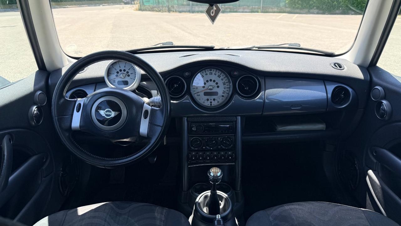 Mini Cooper 1.4 diesel