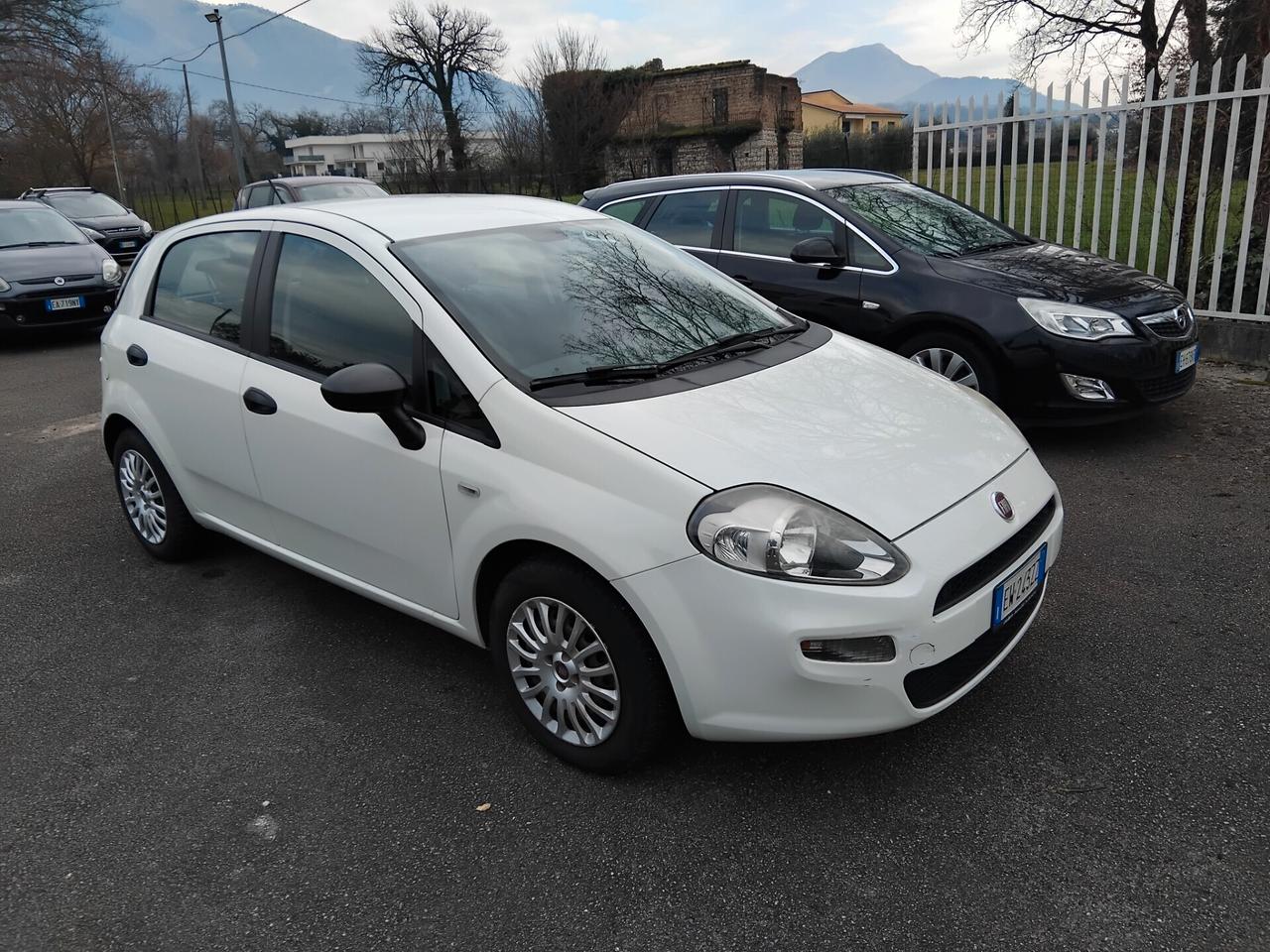 Fiat Punto 1.3 MJT II 75 CV garanzia 12 mesi