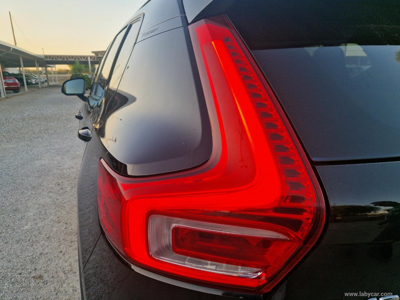 VOLVO XC40 D3 AWD Geartronic R-design