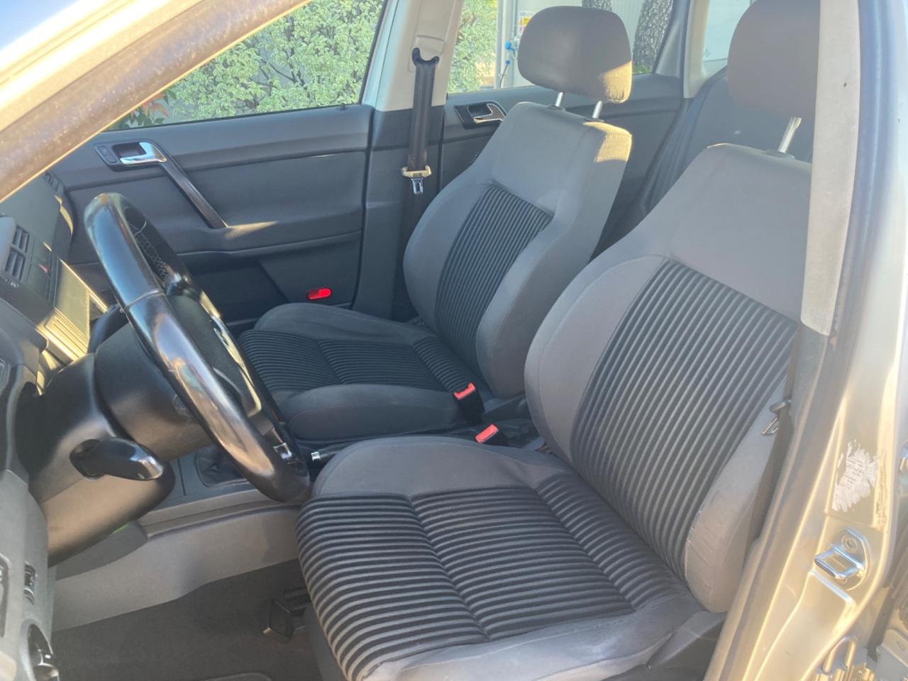 VOLKSWAGEN POLO 1.4 BENZINA (MODELLO SPORTLINE)