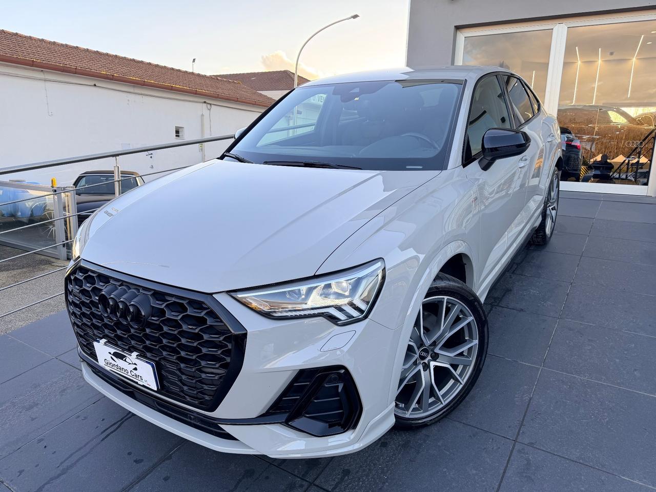 Audi Q3 SPB 40 TDI quattro 200cv S tronic line edition gesso