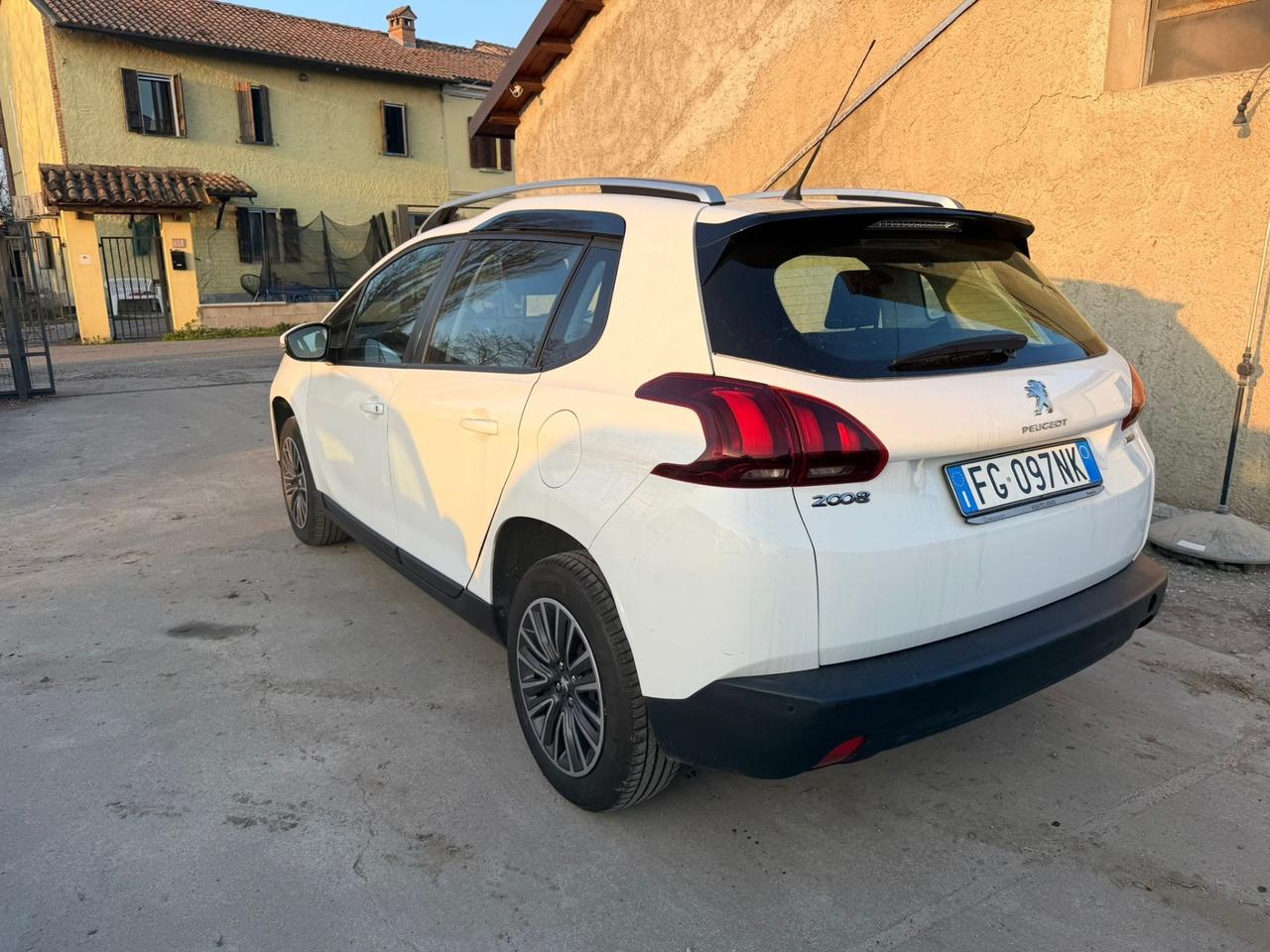 Peugeot 2008 PureTech 82 Active