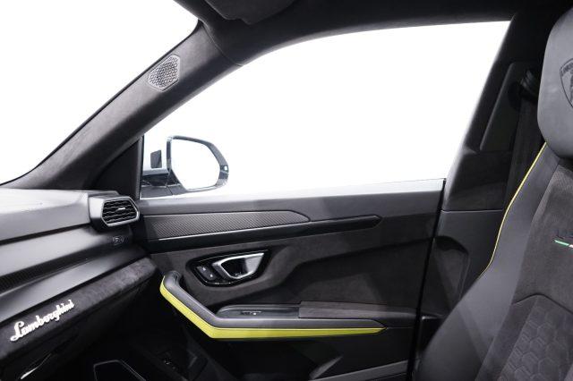 LAMBORGHINI Urus 4.0 650cv Graphite Capsule