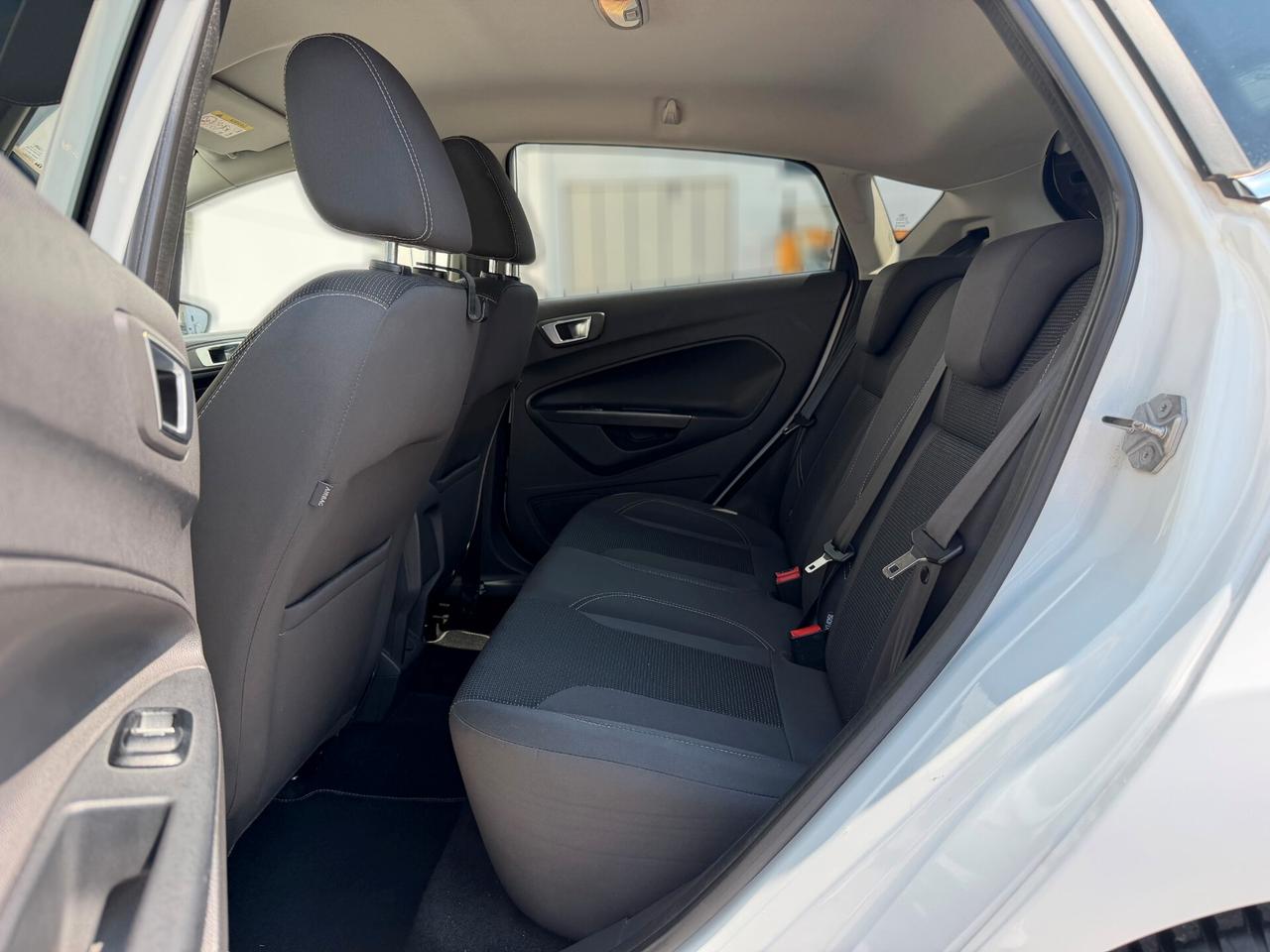 Ford Fiesta 1.5 TDCi 75CV 5 porte Titanium