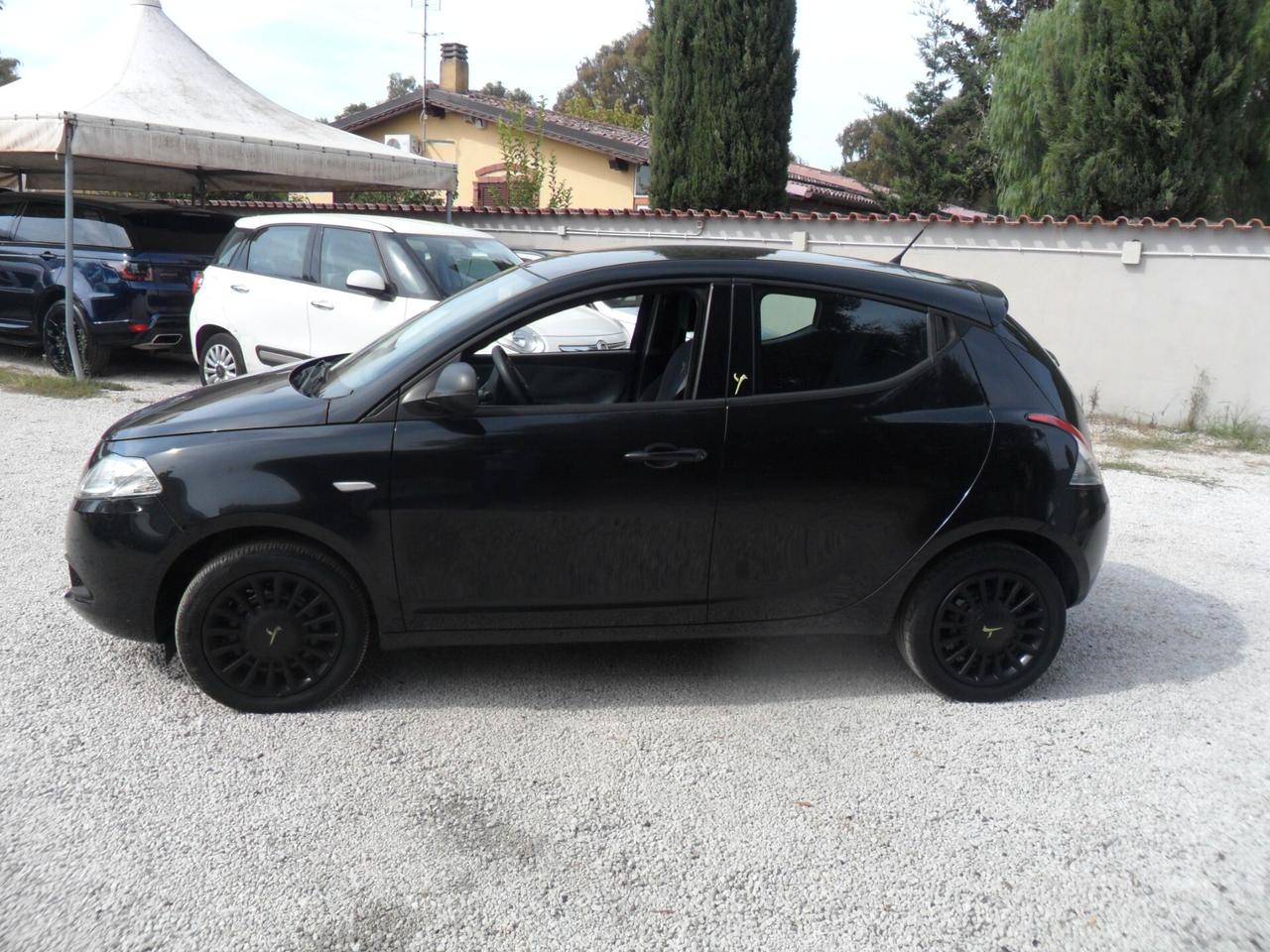 Lancia Ypsilon 1.2 69 CV 5 porte GPL Ecochic Gold GPL