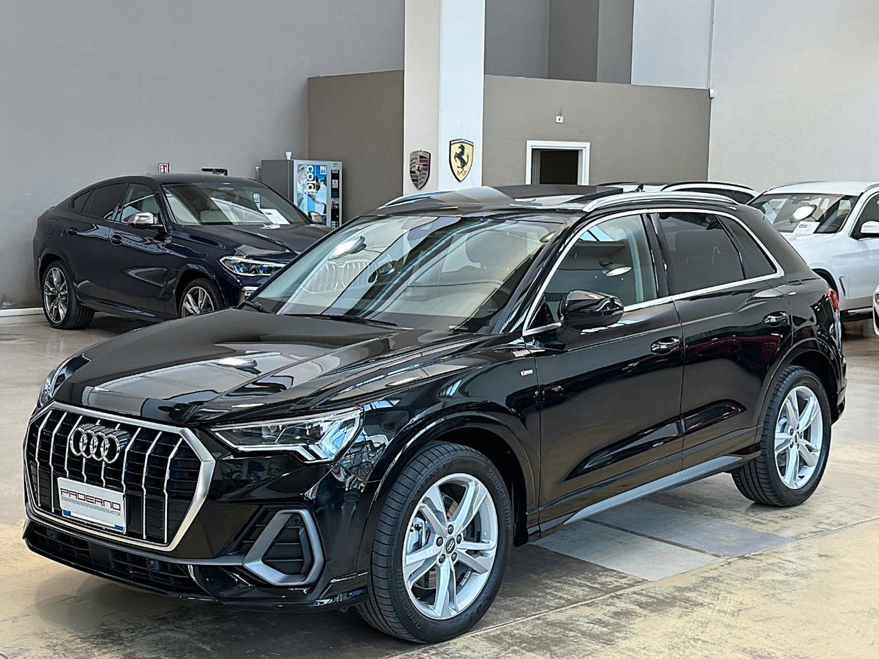 Audi Q3 40 2.0 tfsi S line quattro s-tronic-19"-Led Matrix-Tetto