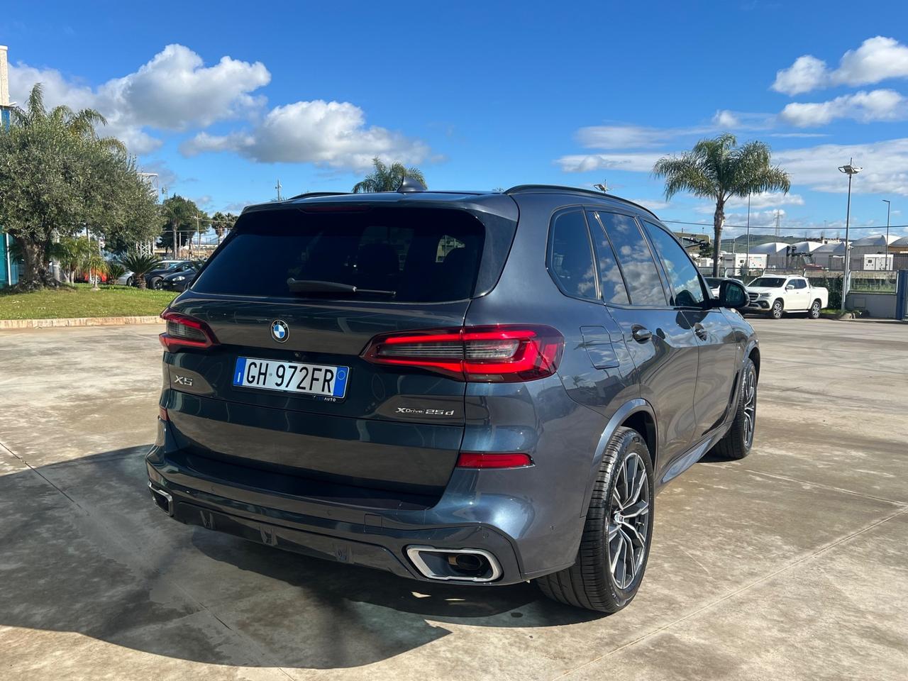 BMW X5 xdrive25d Msport possibilità noleggio no scoring